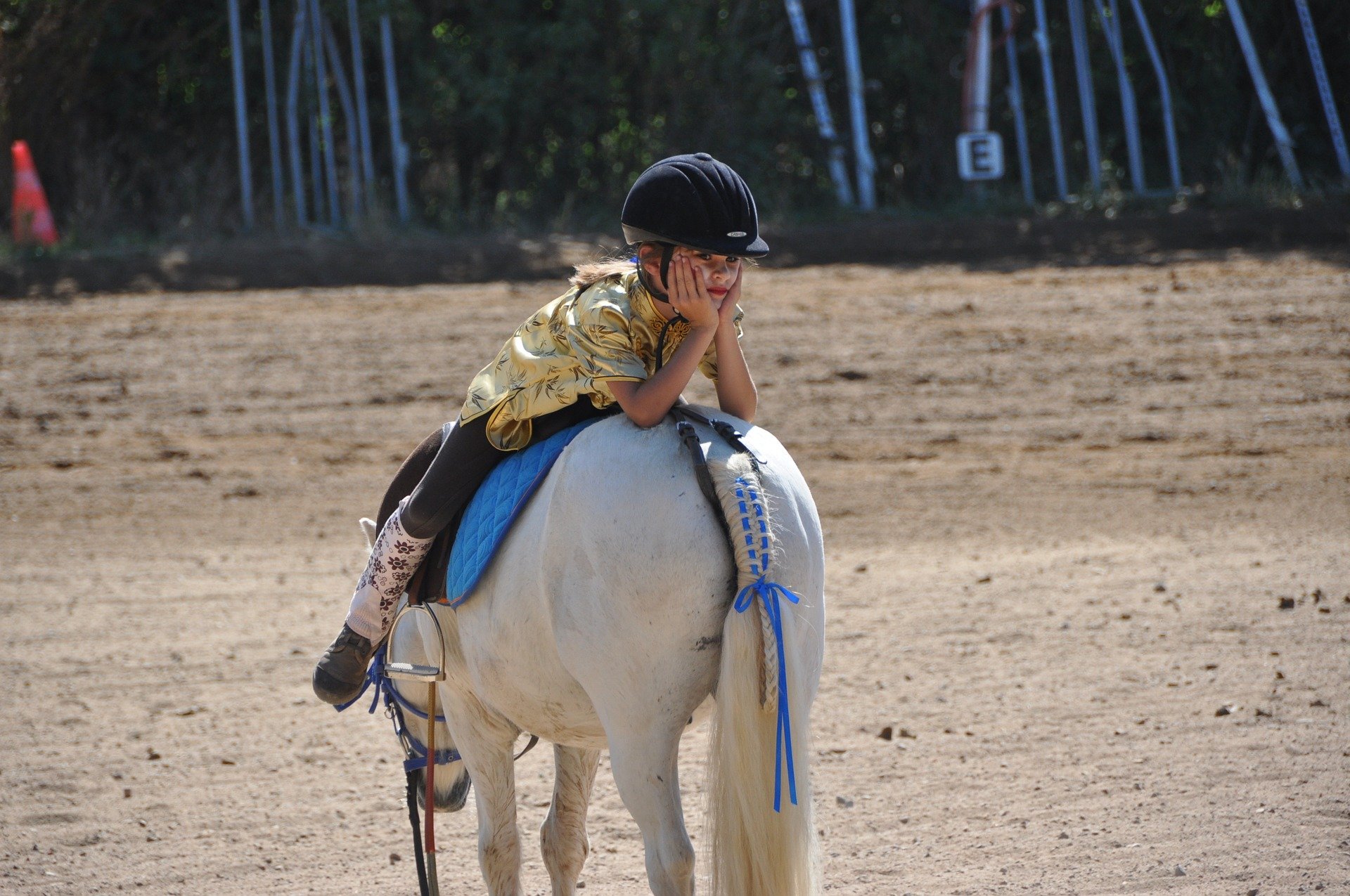 Cours de poney découverte pour enfants